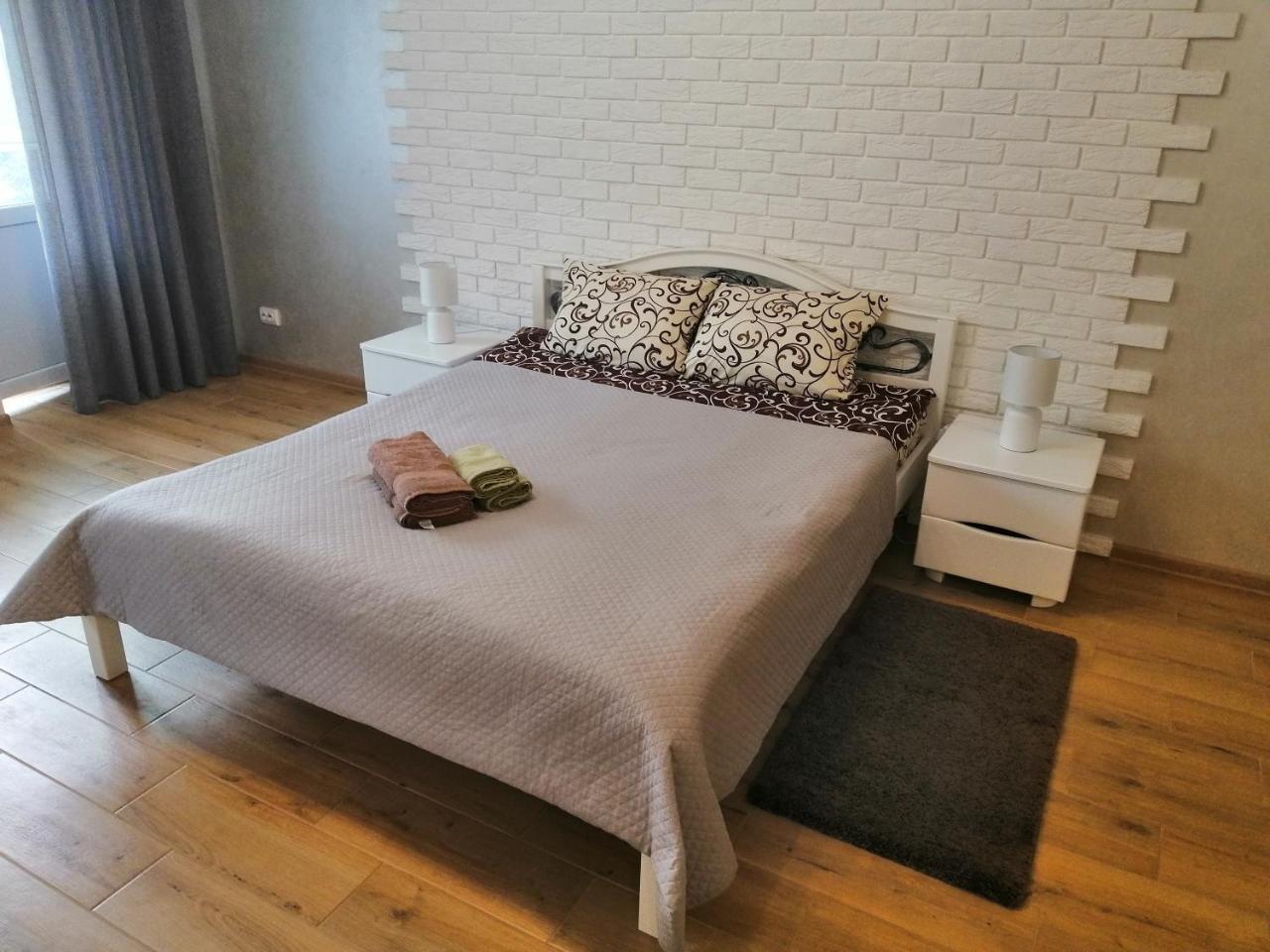 Apartment "Provence" Tsjernihiv Eksteriør bilde